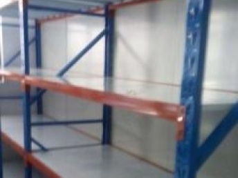 上海货架 200公斤层载仓储货架与职业技能培训概览