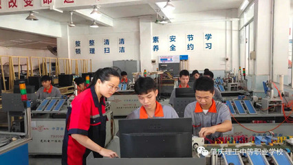 夯实专业基础 苦练技能绝活——致乘风破浪的你