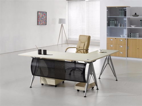 北京办公家具厂 专业屏风、工位、办公桌定制与二手办公用品回收及职业技能培训服务